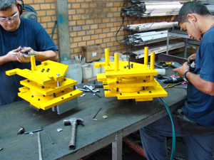 Máquinas para esquadrias de alumínio